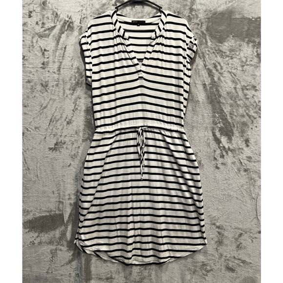 Gibson Dresses & Skirts - Gibson Women’s Dress Size Medium Relaxed Silhouette Pockets Vacation Travel